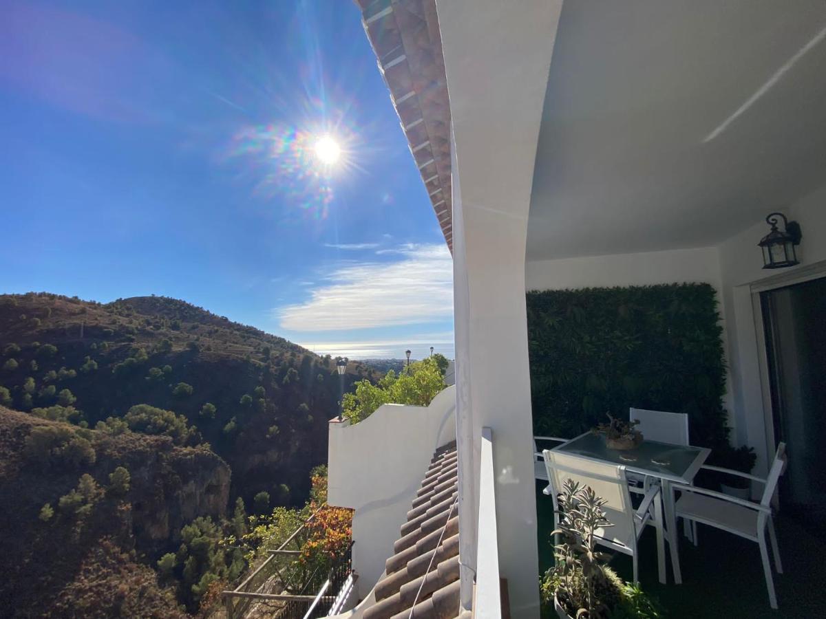 Mirador De La Axarquia Apartman Frigiliana Kültér fotó